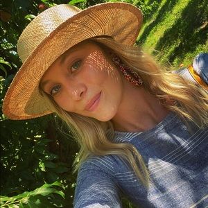 Meet your Posher, Jade